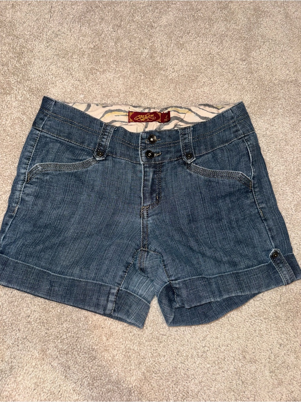Casual Women's Denim Jean Shorts in Mid Blue